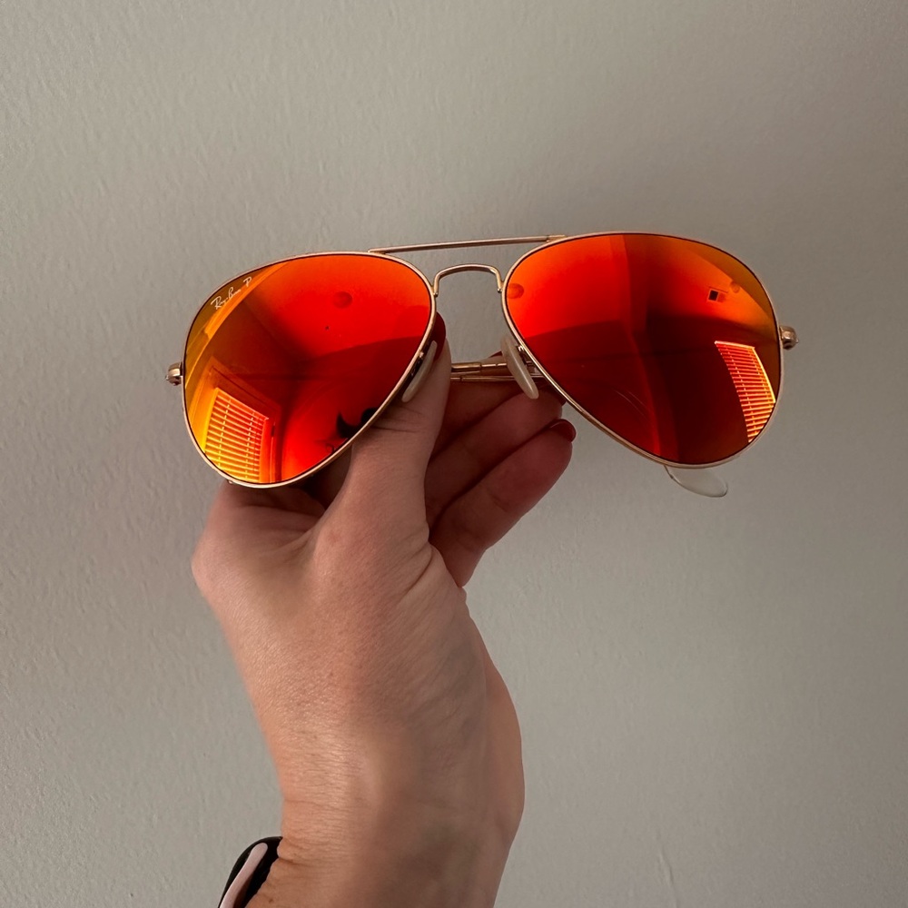 Ray-Ban Aviator Sunglasses with Fiery Red Lenses